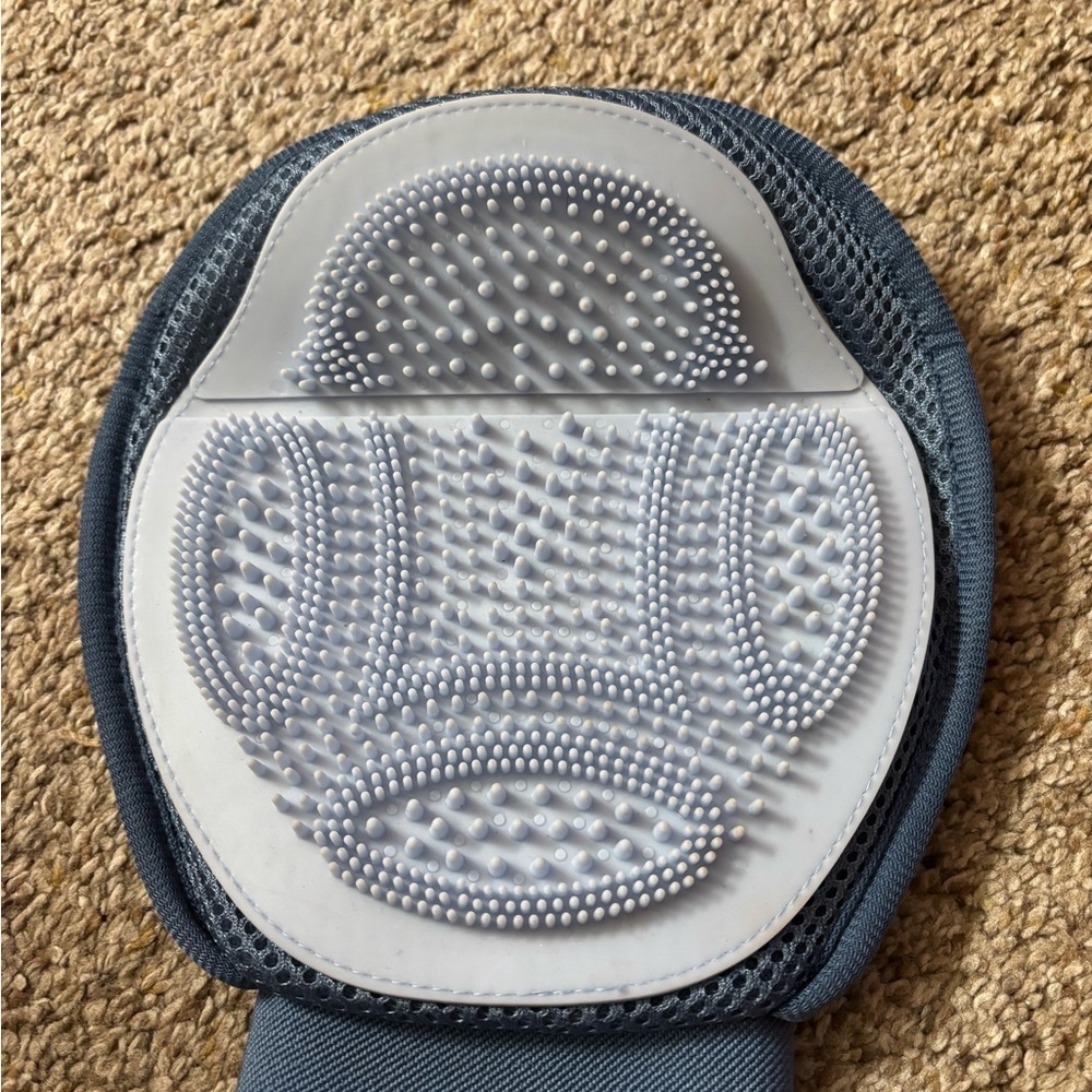 HP (Vibrant Life)  Dual Function Grooming Glove - Blue